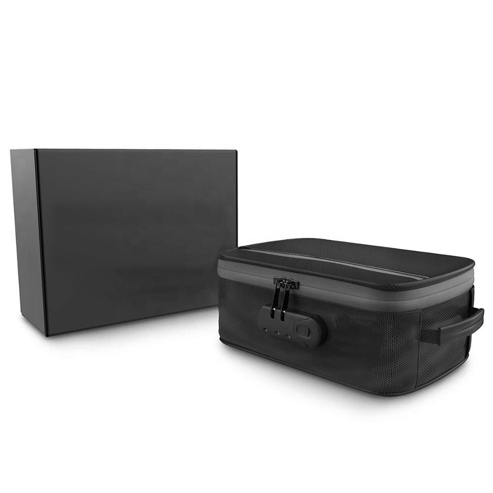 Carbon Lined - Smell Proof - Lockable - Large Lunchbox Sized